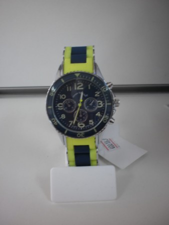 Amarelo com azul escuro
