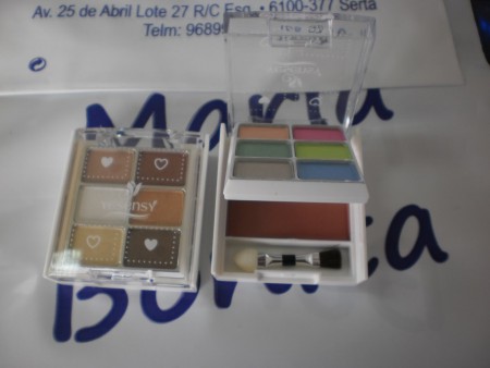 Mini estojo de maguiagem